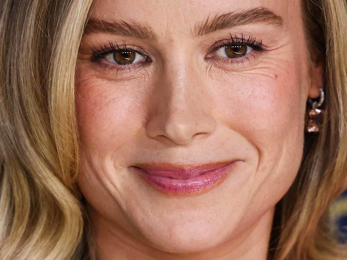 Brie Larson Before and After: From 2001 to 2024 - The Glow Memo