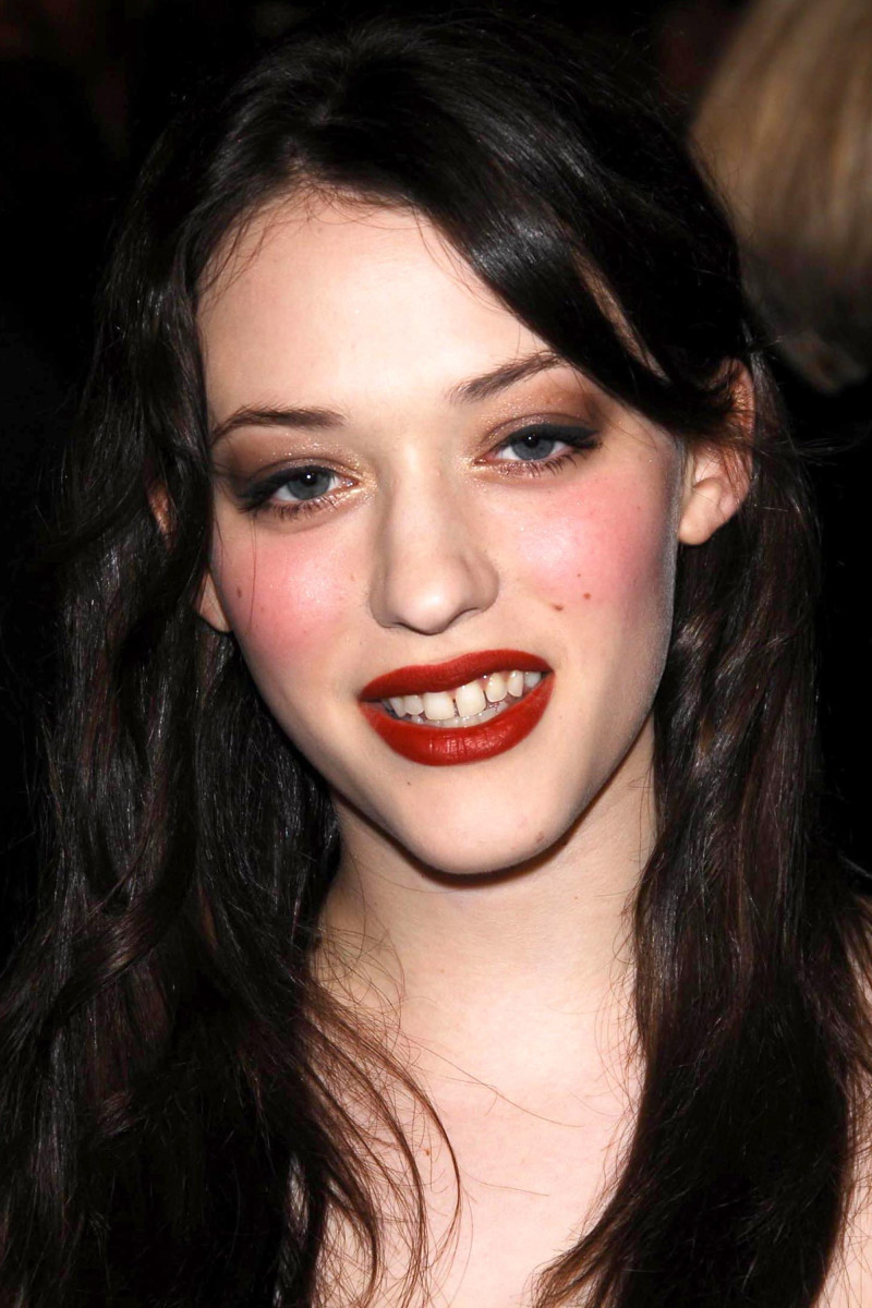 Kat Dennings Before and After: From 2001 to 2019 - The Glow Memo