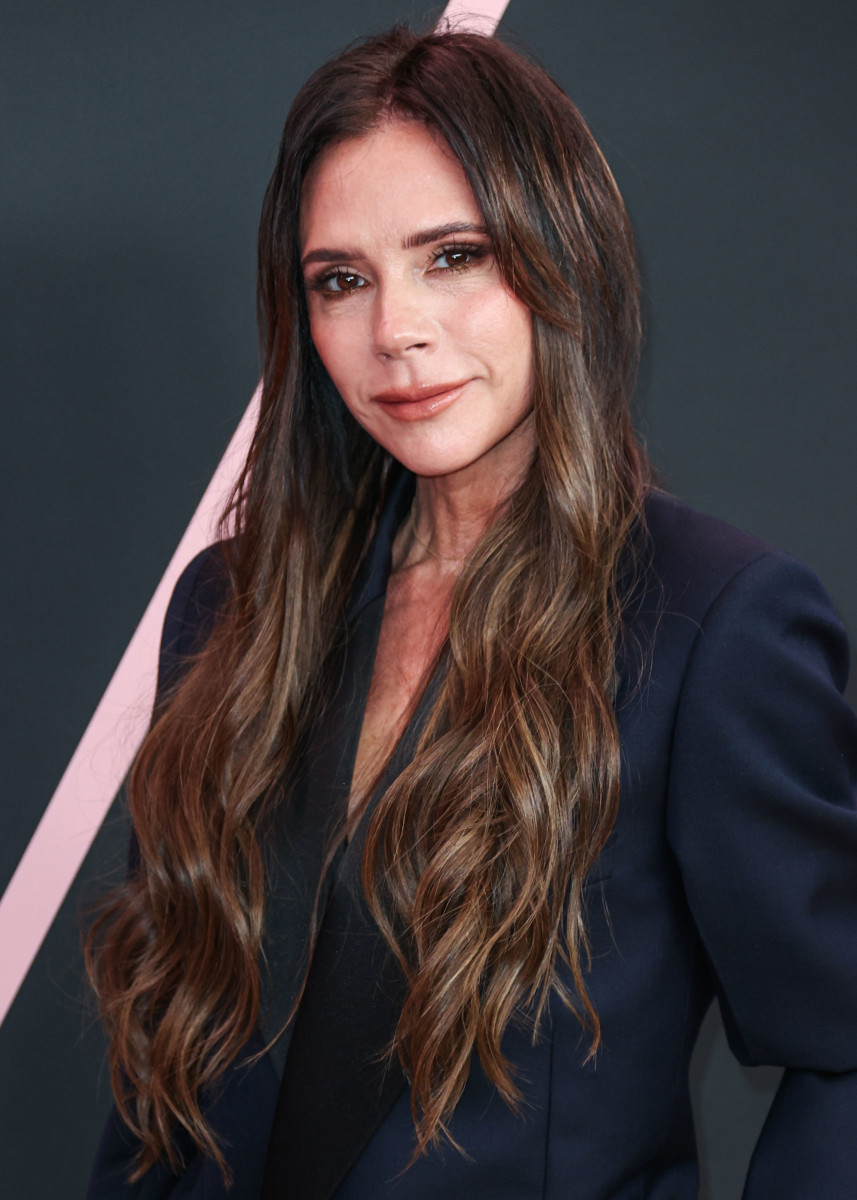 Victoria Beckham's Hairstyles: Colours, Bob, Lob, The Pob And Extensions |  Glamour UK