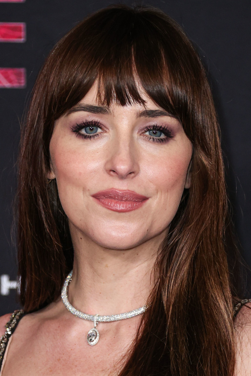 Dakota Johnson Before and After: From 2003 to 2024 - The Glow Memo