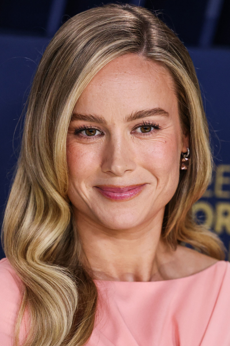 Brie Larson Before and After: From 2001 to 2024 - The Glow Memo