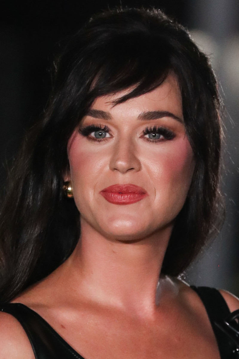 Katy Perry Before and After: From 2000 to 2024 - The Glow Memo