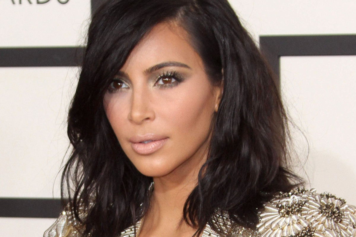 Kim Kardashian Blonde Hair Transformation - The Glow Memo