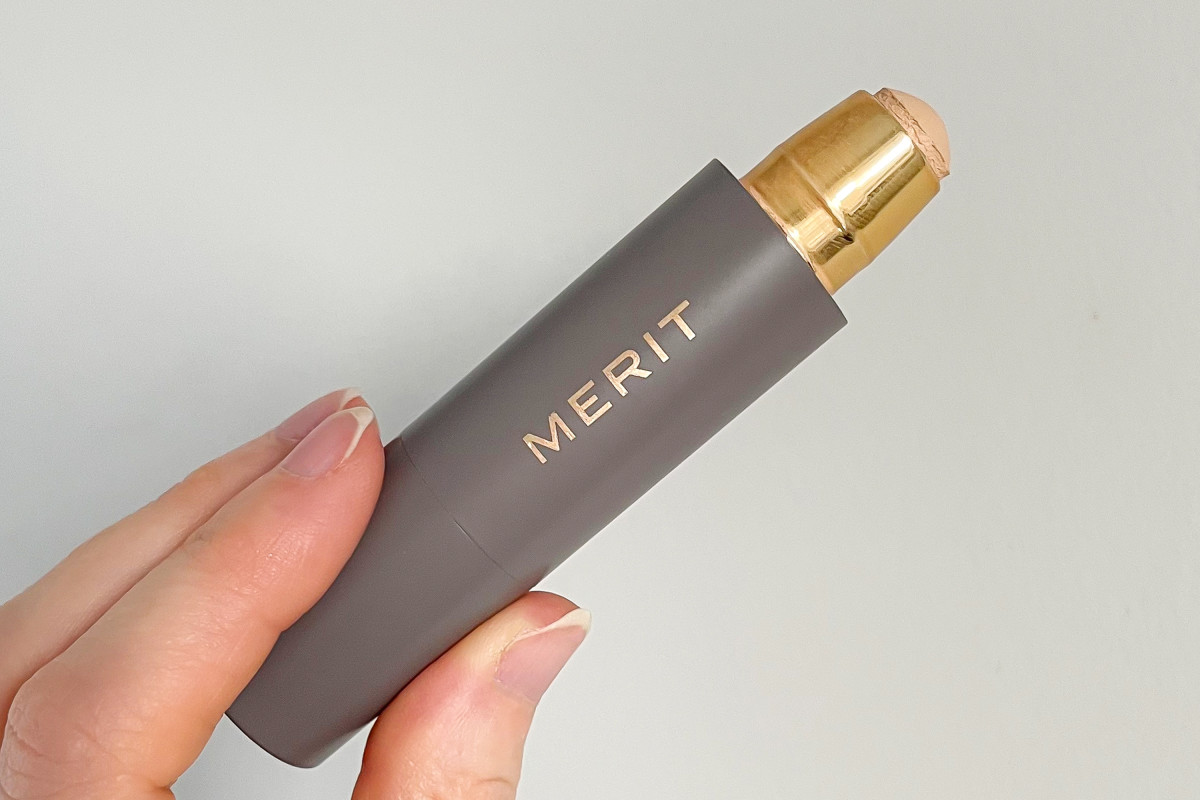 the-25-most-popular-beauty-products-of-2022-the-glow-memo