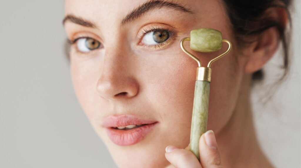 How to Use a Face Roller to Depuff, Sculpt and Refresh Your Skin